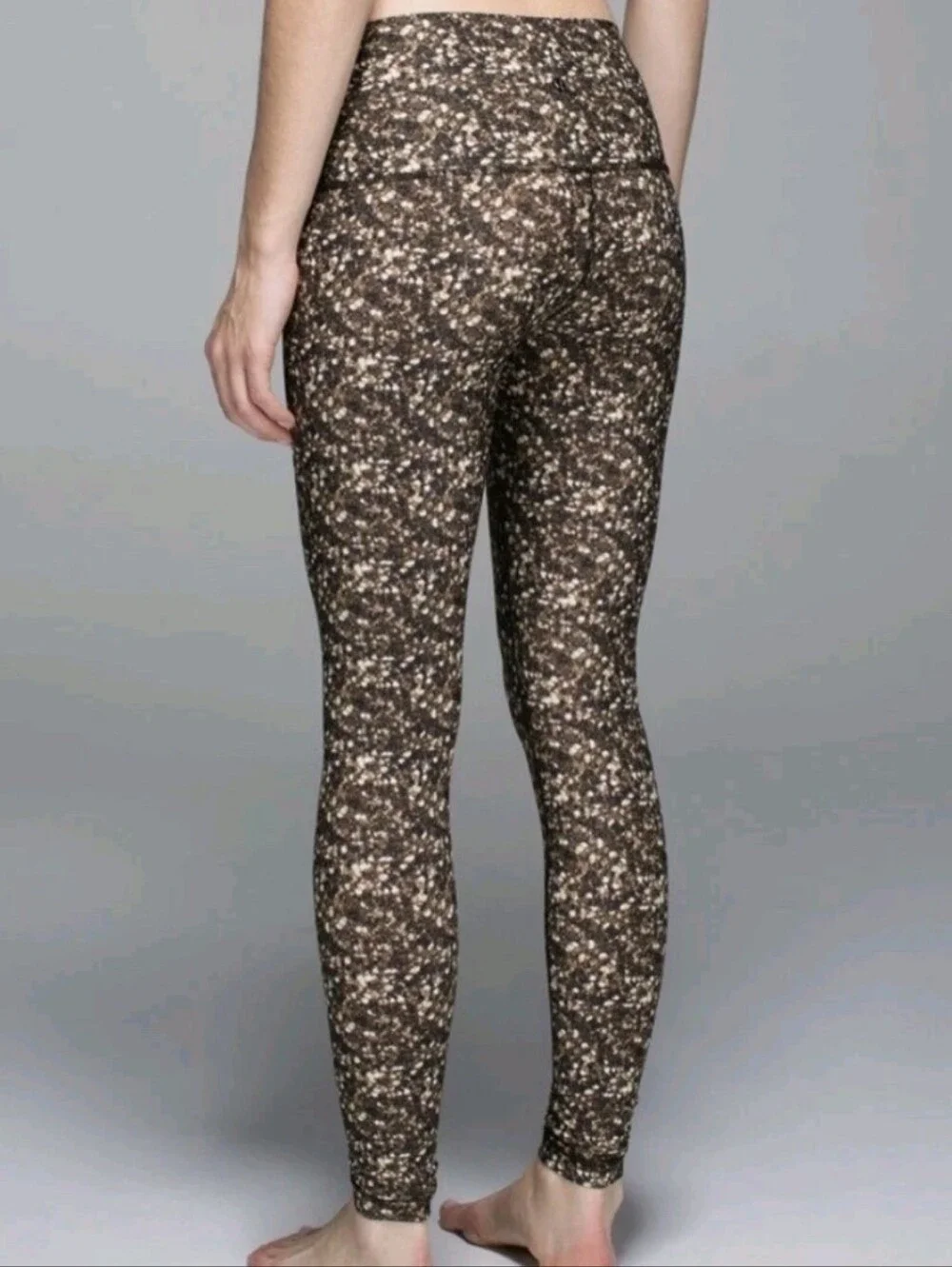 Size 6 Lululemon Shine Tight (Roll Down) Shimmy Shimmer Legging Leggings